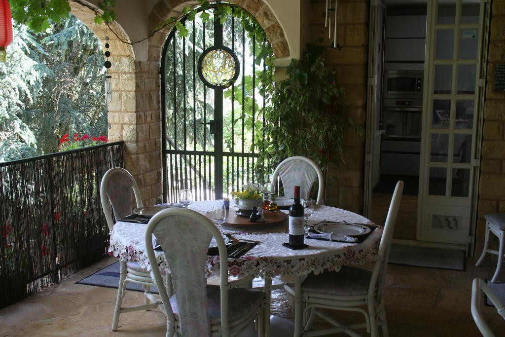 Bed and Breakfast Le Balcon Des Jasses Espere Екстер'єр фото