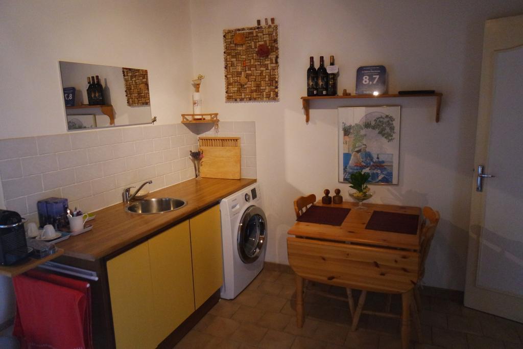 Bed and Breakfast Le Balcon Des Jasses Espere Екстер'єр фото