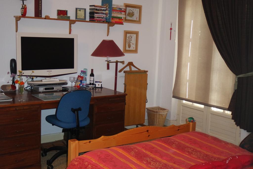 Bed and Breakfast Le Balcon Des Jasses Espere Екстер'єр фото