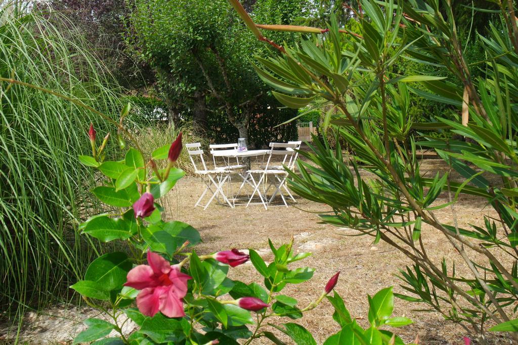 Bed and Breakfast Le Balcon Des Jasses Espere Екстер'єр фото