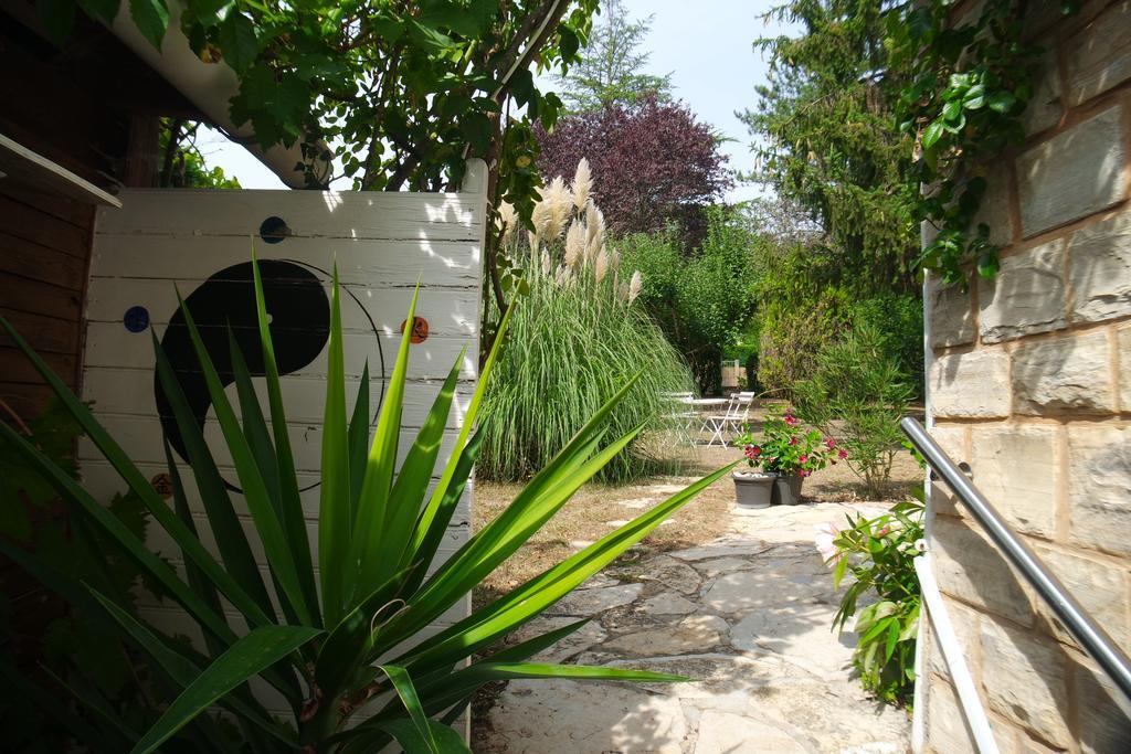 Bed and Breakfast Le Balcon Des Jasses Espere Екстер'єр фото