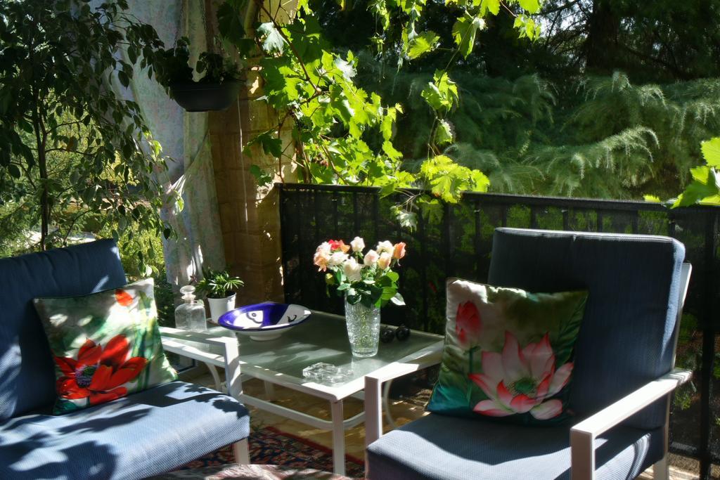 Bed and Breakfast Le Balcon Des Jasses Espere Екстер'єр фото