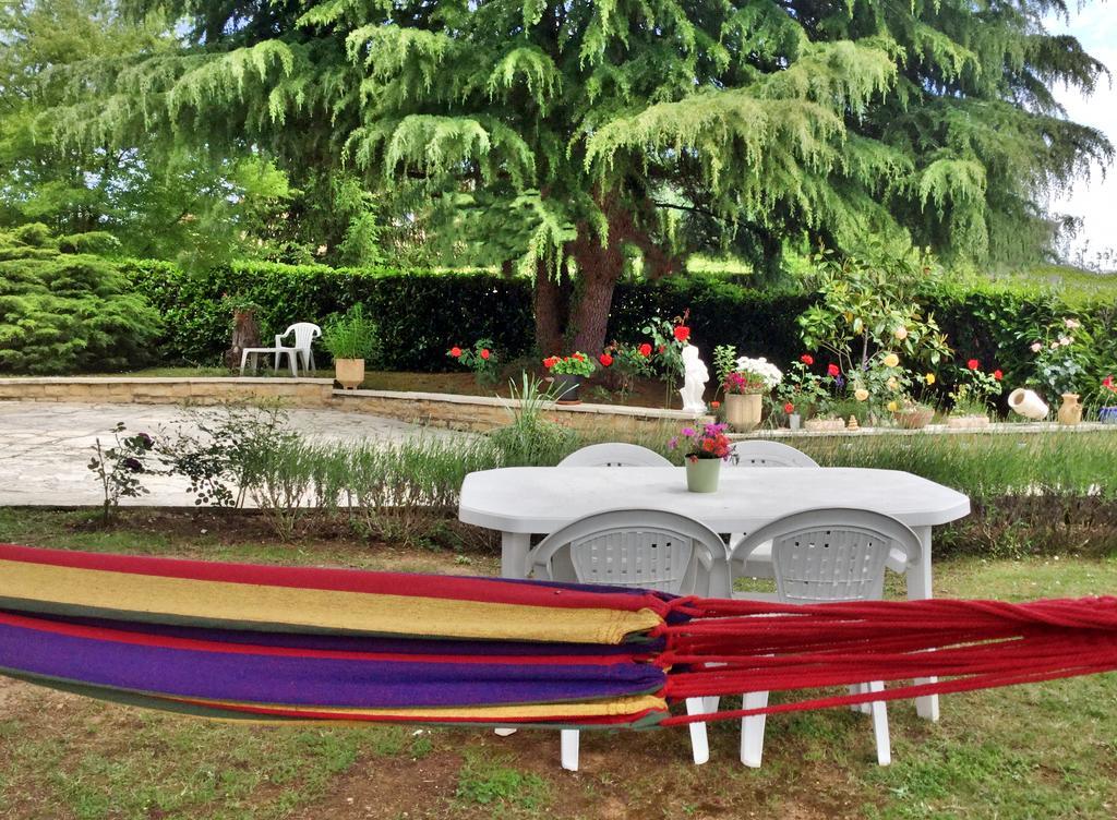Bed and Breakfast Le Balcon Des Jasses Espere Екстер'єр фото