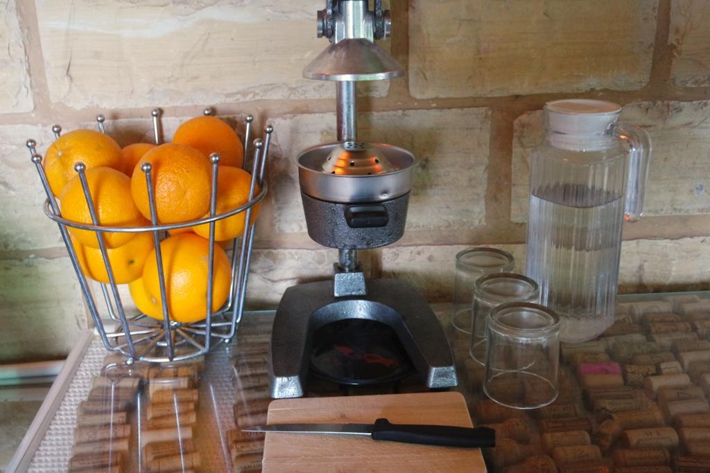Bed and Breakfast Le Balcon Des Jasses Espere Екстер'єр фото