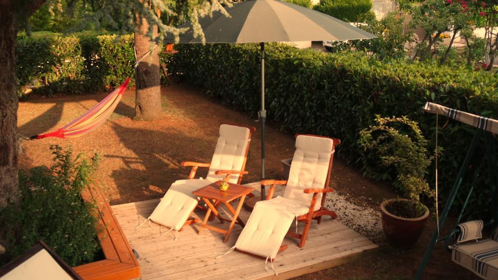 Bed and Breakfast Le Balcon Des Jasses Espere Екстер'єр фото